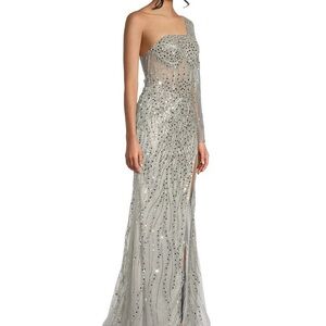 Elegant One-Shoulder Silver Gown